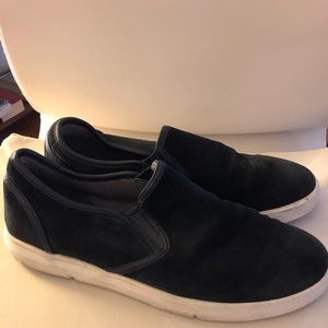 Men’s size 9, Clark’s boat sliders
